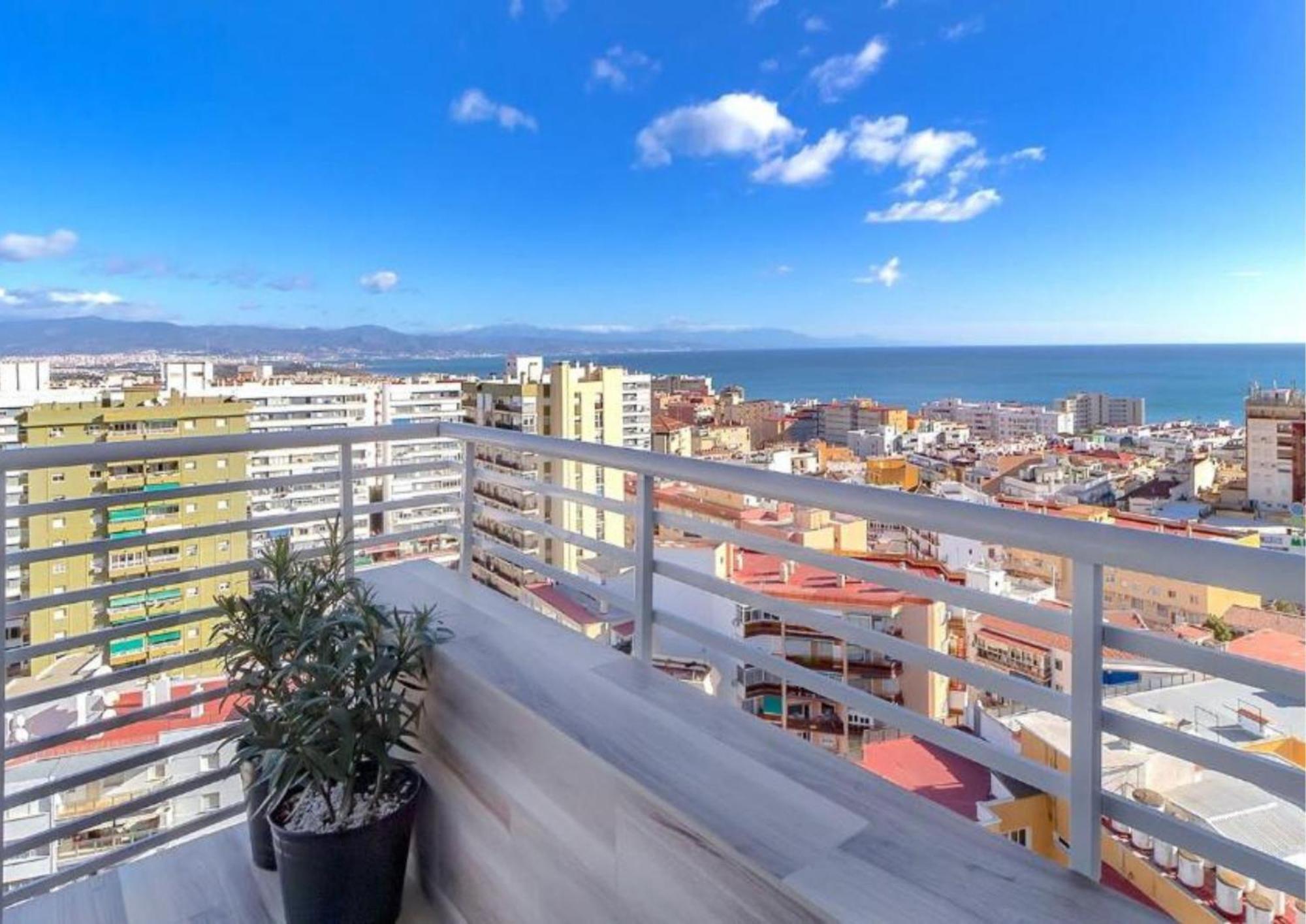 Special Sky Suite - Sea & Mountain Views- Torremolinos Center エクステリア 写真